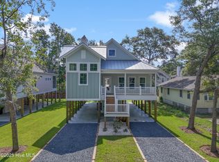 168 NE 31st St, Oak Island, NC 28465