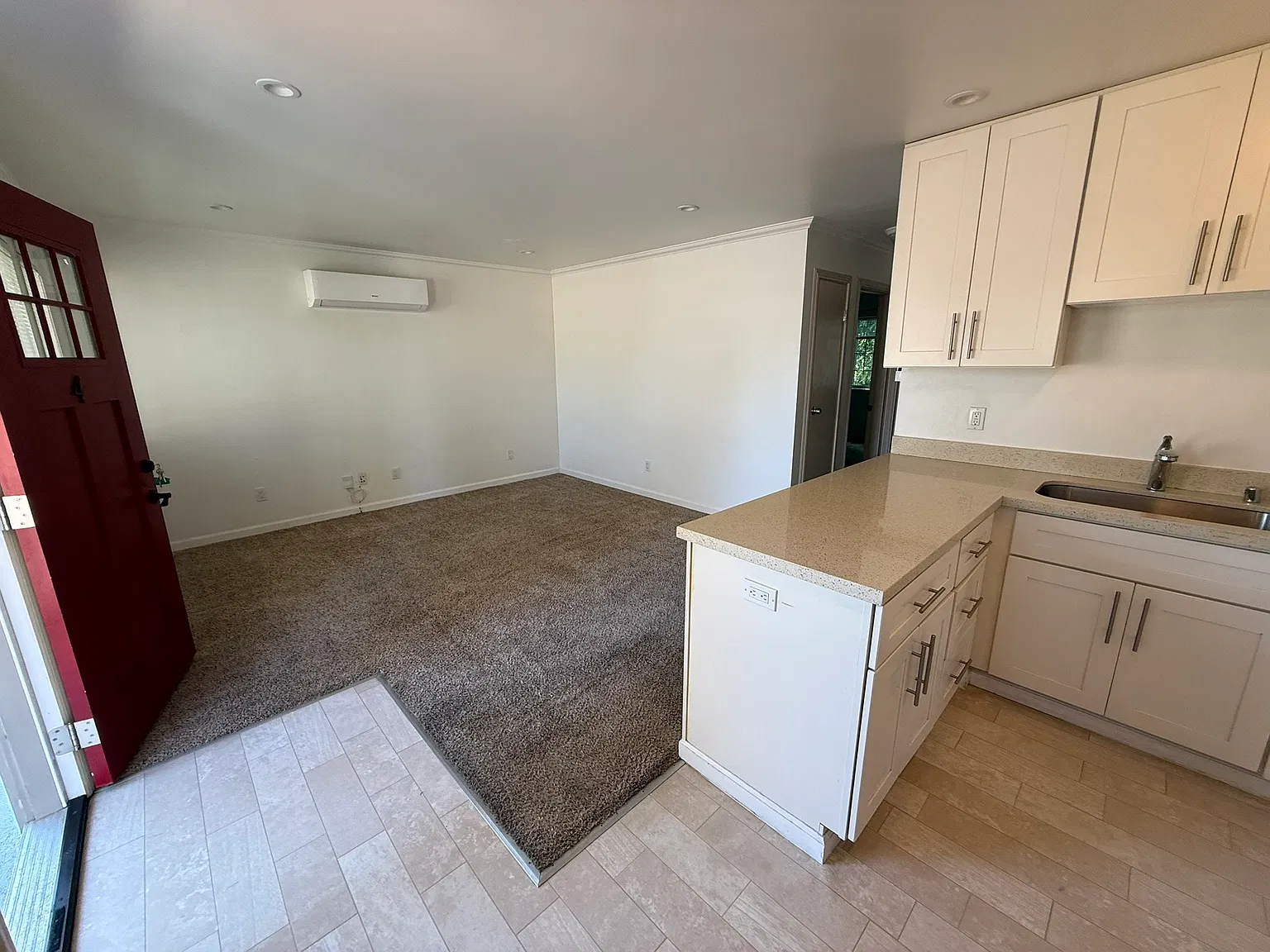 2 bed, 750 sqft, $2,150 — Photo 3