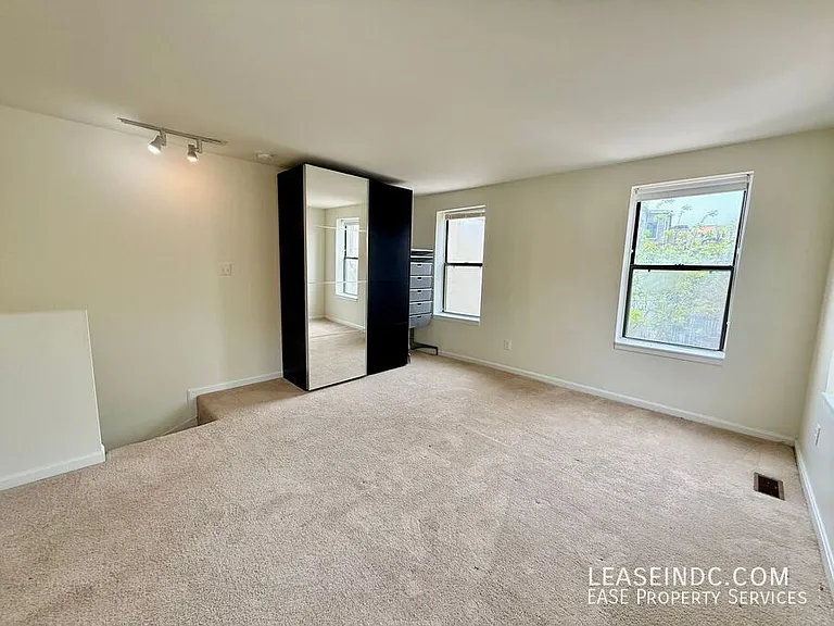 1532 15th St NW #5 — Photo 10