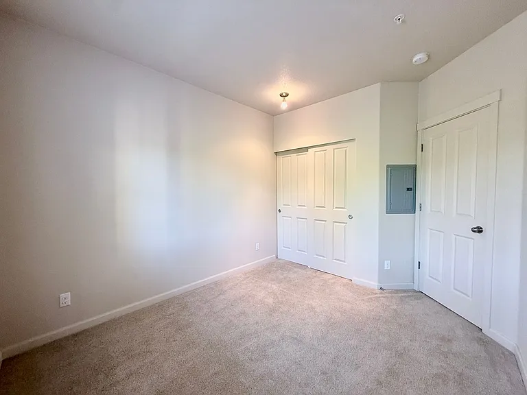 10834 NE Holly St #202 — Photo 15