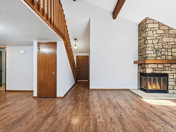 3rd image of 6170 Willow Ln