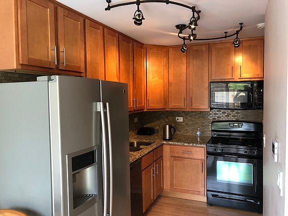 5th image of 7300 Winthrop Way Unit 1