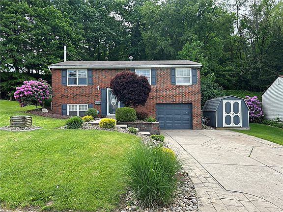 3rd image of 4965 Havana Dr