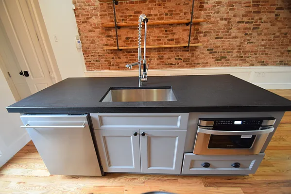 Rented by Urban Realty NYC | media 1