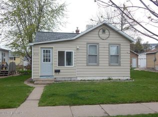 554 W 5th St, Winona, MN 55987