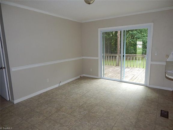 5th image of 6711 Kathy Lynn Pl
