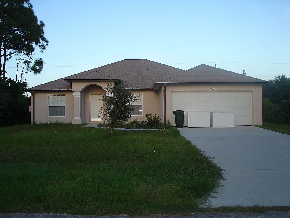 1st image of 1625 SE Trumpet Ln
