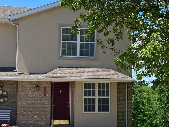 1300 Remington Way, Holts Summit, MO 65043