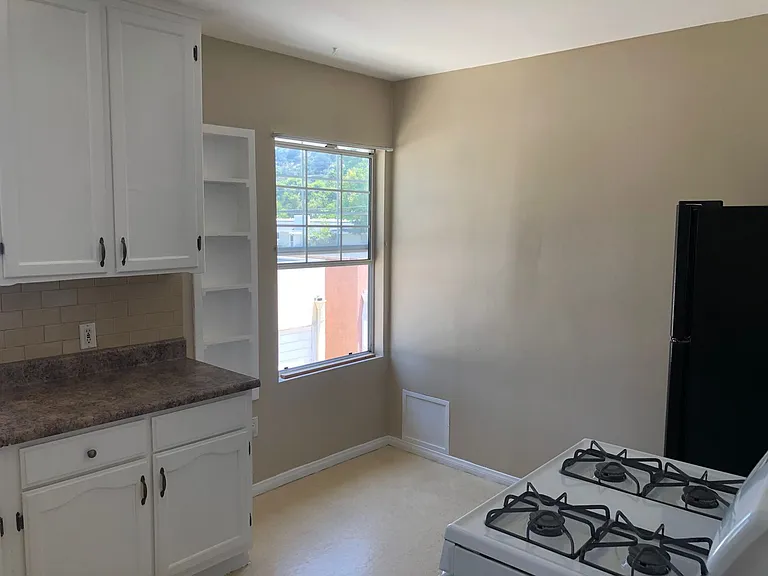 5458 Kinston Ave — Photo 10