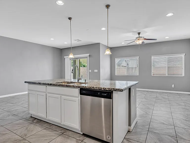6789 Dragonfly Rock St — Photo 18