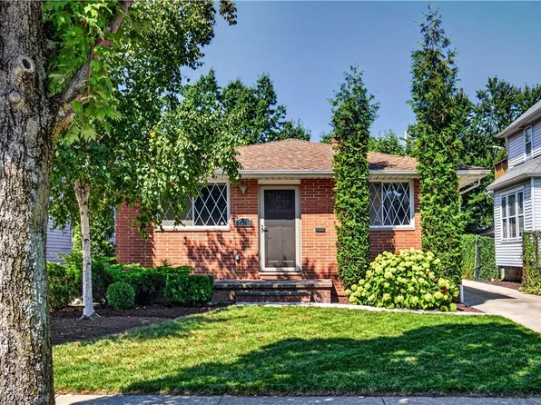1316 W 105th St, Cleveland, OH 44102