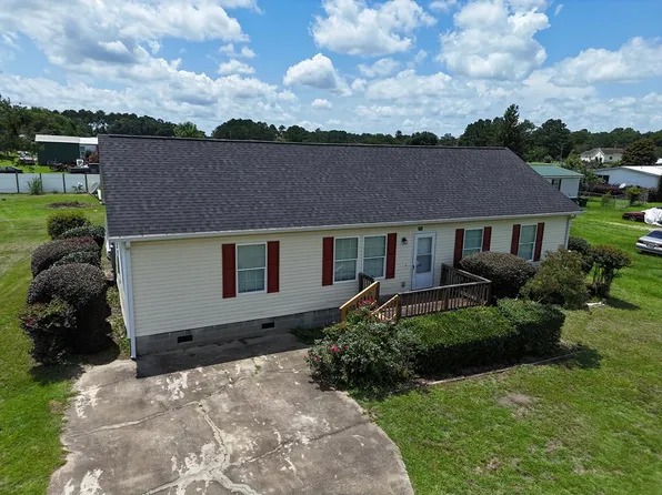341 Temple Terrace Cir, Cairo, GA 39828