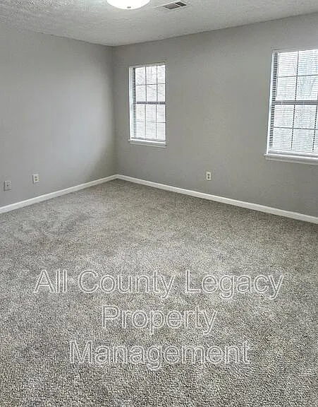 3087 Parkside Ct — Photo 5