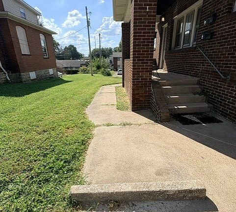 2nd image of 217 S Charles St APT 4
