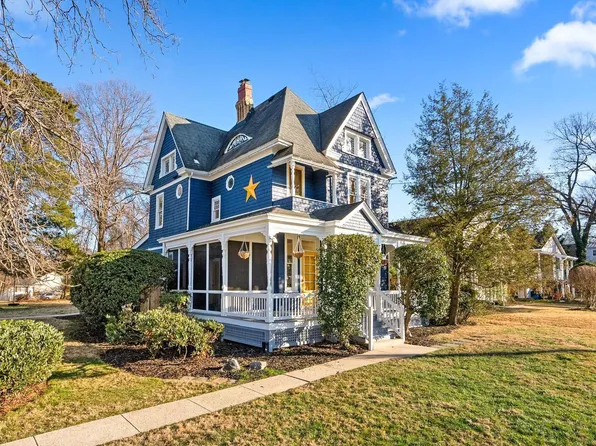 8911 57th Ave, College Park, MD 20740