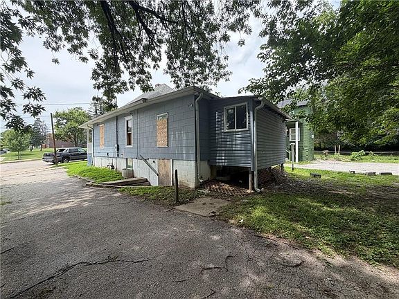 5th image of 203 N Crysler Ave