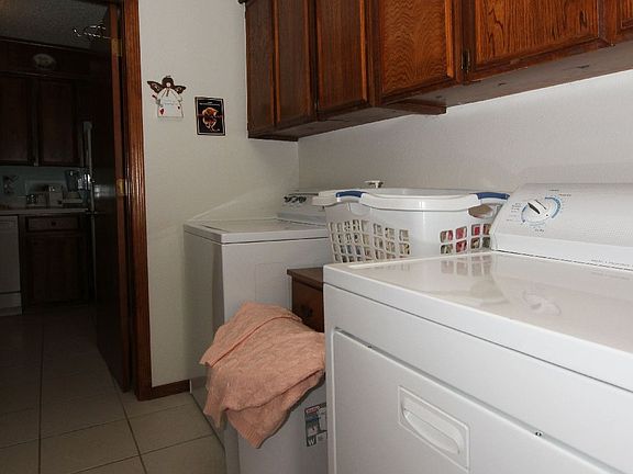 5th image of 1303 Cottonwood Ln