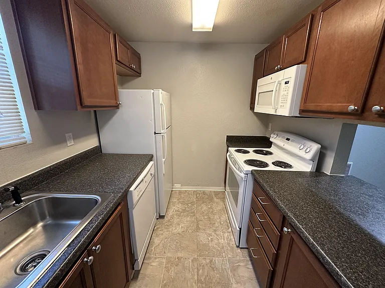 Greenfield Apartments — Photo 21