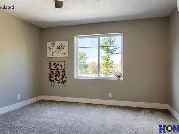 316 S 55th St, Lincoln, NE 68510