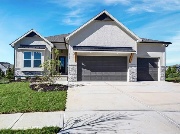 13037 W 174th Pl, Overland Park, KS 66221