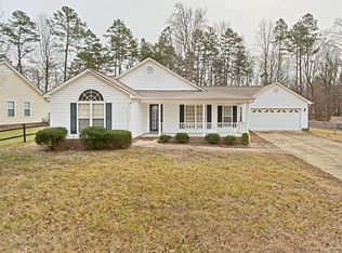 2127 Shalimar Dr, Charlotte, NC 28216