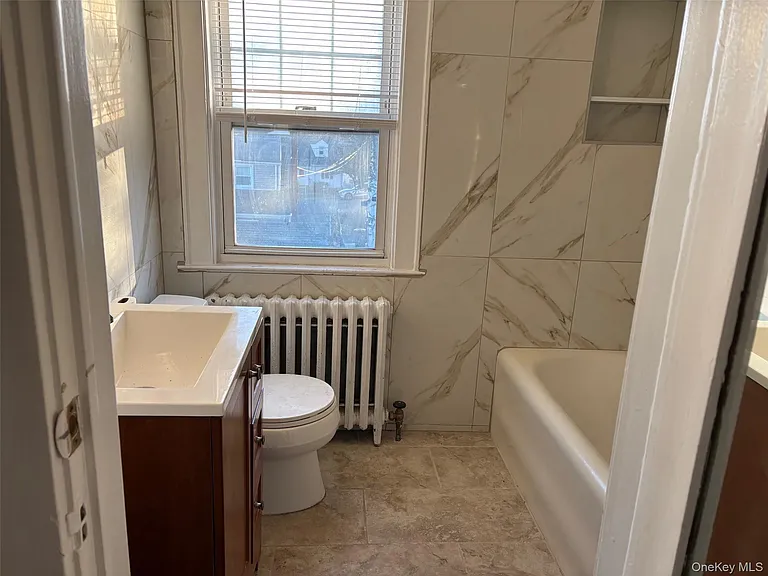 82 Putnam Ave — Photo 8
