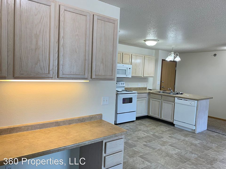 1st image of 3501 10th Ave S #309