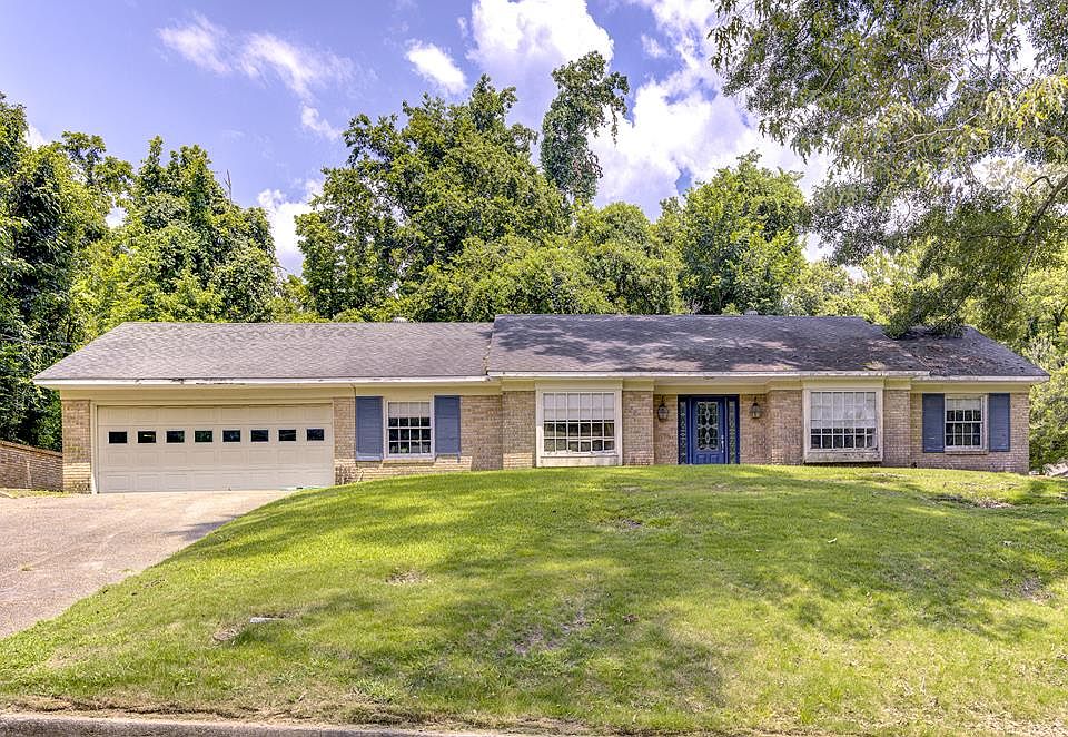 1st image of 3321 Highland Dr