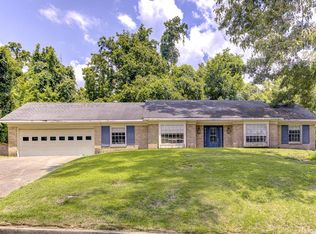 3321 Highland Dr, Vicksburg, MS 39180
