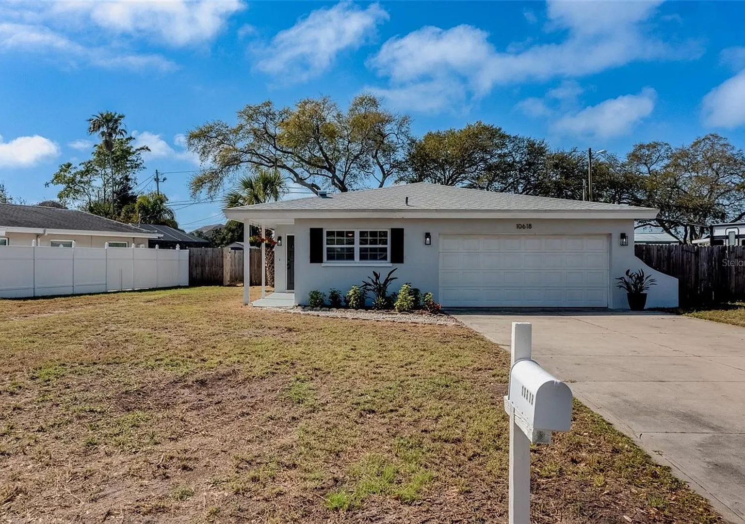 3/2/2 in Seminole - Completely updated — Photo 1