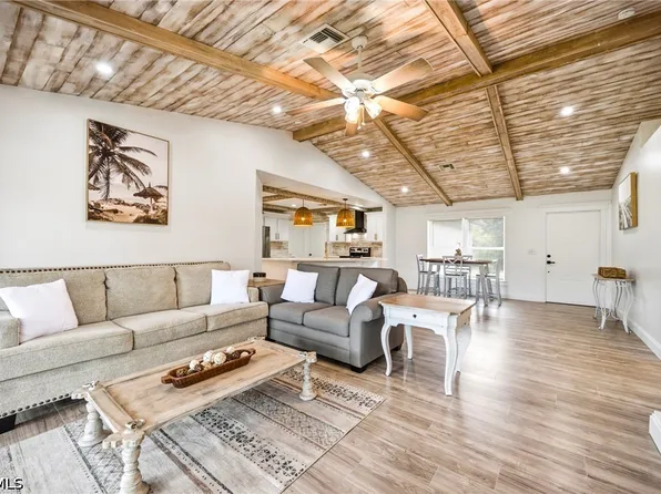 2406 E 23rd St, Alva, FL 33920
