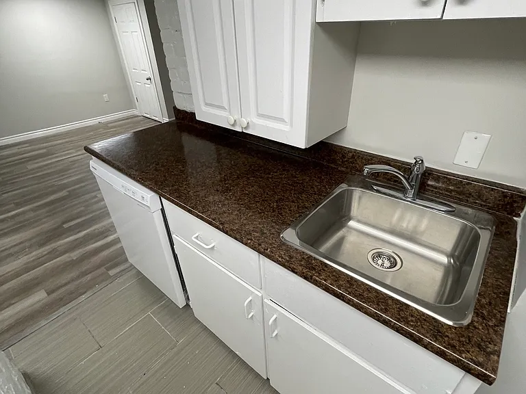 1394 Edward St #1 — Photo 3