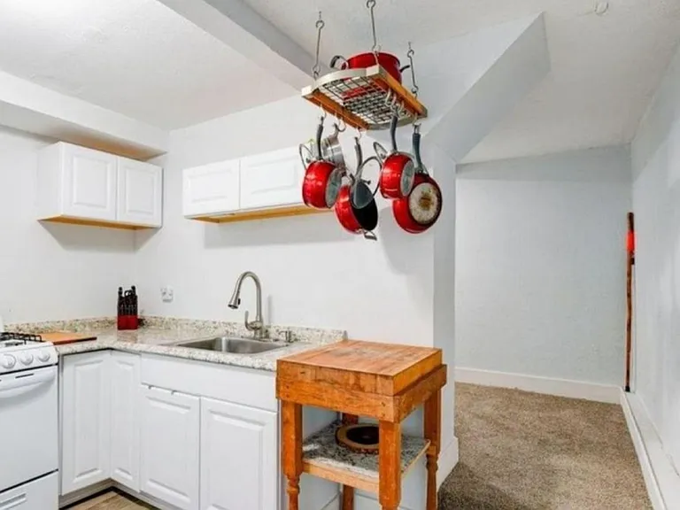 2230 Pomona Ave #B — Photo 4