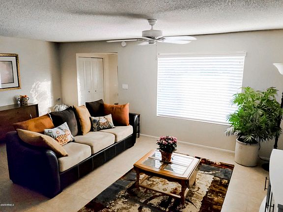 3rd image of 3622 W Dahlia Dr