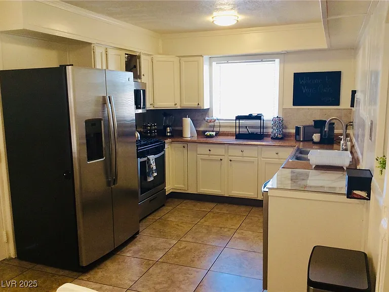 5108 Wilbur St — Photo 13