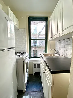 Rented by City & Suburban | media 7