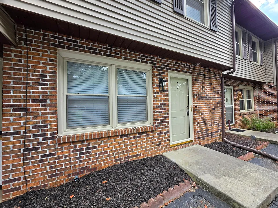 1476 Highway 126 Tonys #A2