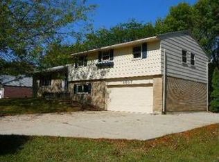 3607 Greenbay Dr, Dayton, OH 45415