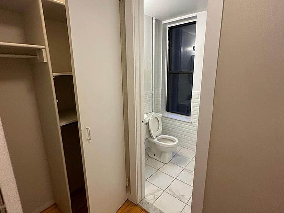 5th image of 237 W 18th St #22R