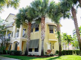 3921 Monarch Ln, Coconut Creek, FL 33073