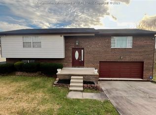 5153 W Pea Ridge Rd, Huntington, WV 25705