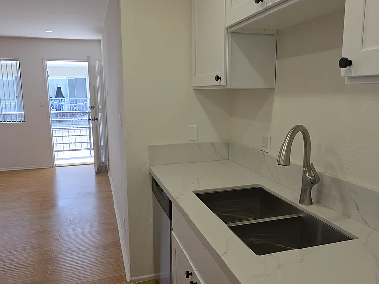 4220 Arch Dr #3 — Photo 6