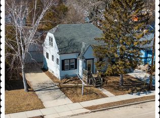2404 Lincoln Ave, Two Rivers, WI 54241
