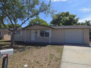 9240 Saint Regis Ln, Port Richey, FL 34668
