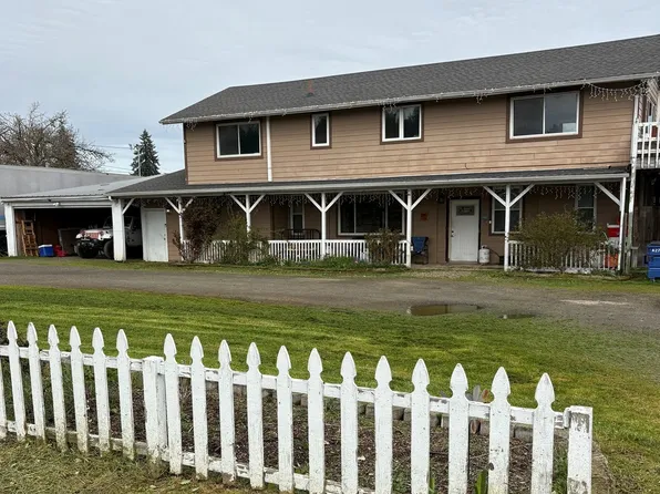 36845 Immigrant Rd, Pleasant Hill, OR 97455