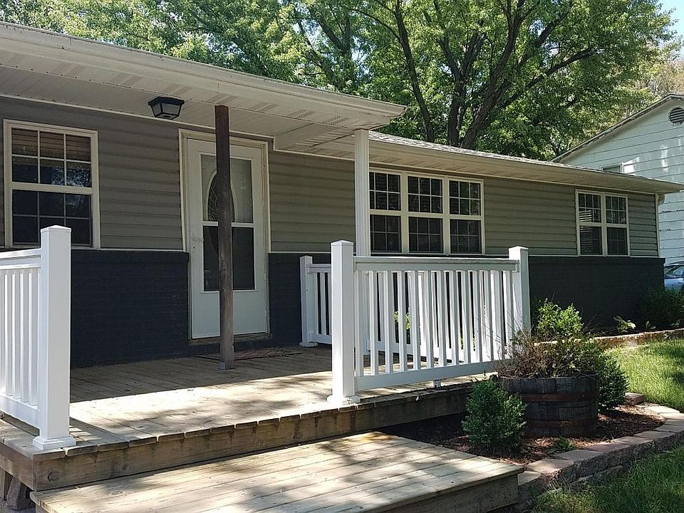 2nd image of 6001 N Vickie Dr