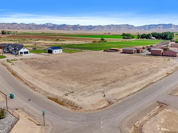 1642 Saddle Ring Ct, Loma, CO 81524