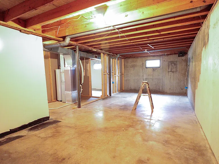 633 Tarpley Ln — Photo 12
