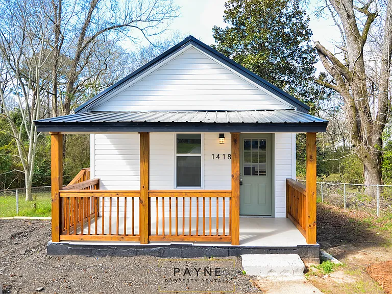 1418 Branch St — Photo 1