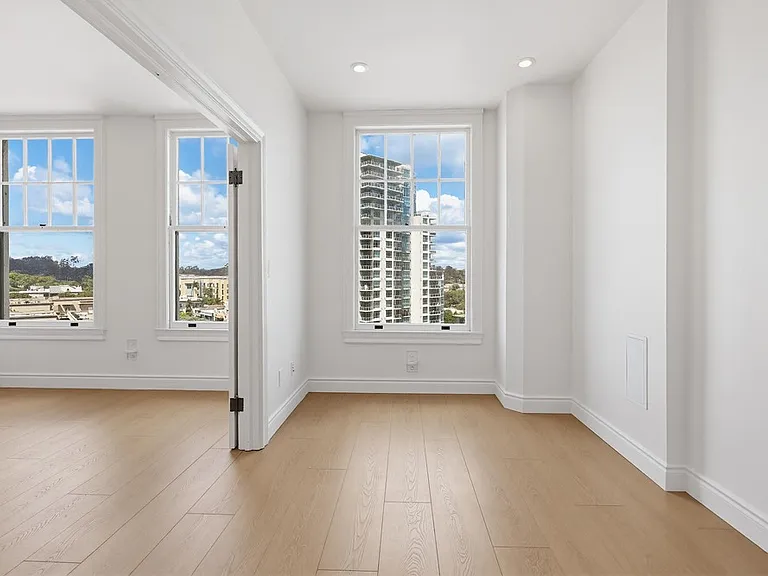 702 Ash St #702 — Photo 4